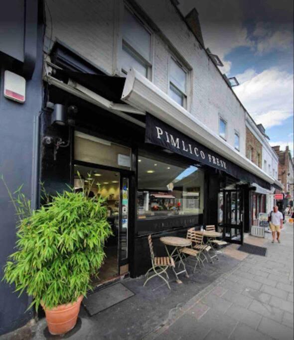 Stunning Grand 2 Bed, 2 Bath Apartment, Londres Exterior foto